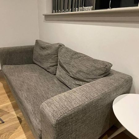 Monthly Stays 1Bed Serviced Studio Apartment Free Wifi & Netflix Whitechapel London Perfect For Solo & Coupled Guests Londres Exterior foto